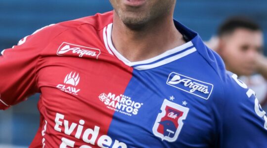 Marca da Argus na camisa do Paraná Clube