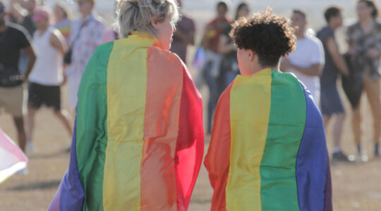 Após dois anos sem ser realizada, a 23ª Parada do Orgulho LGBTS acontece em Brasília