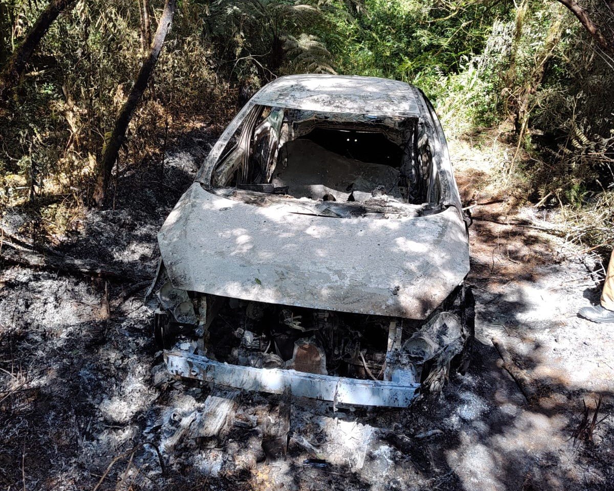 carro incendiado