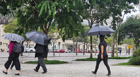 CHUVA EM CURITIBA