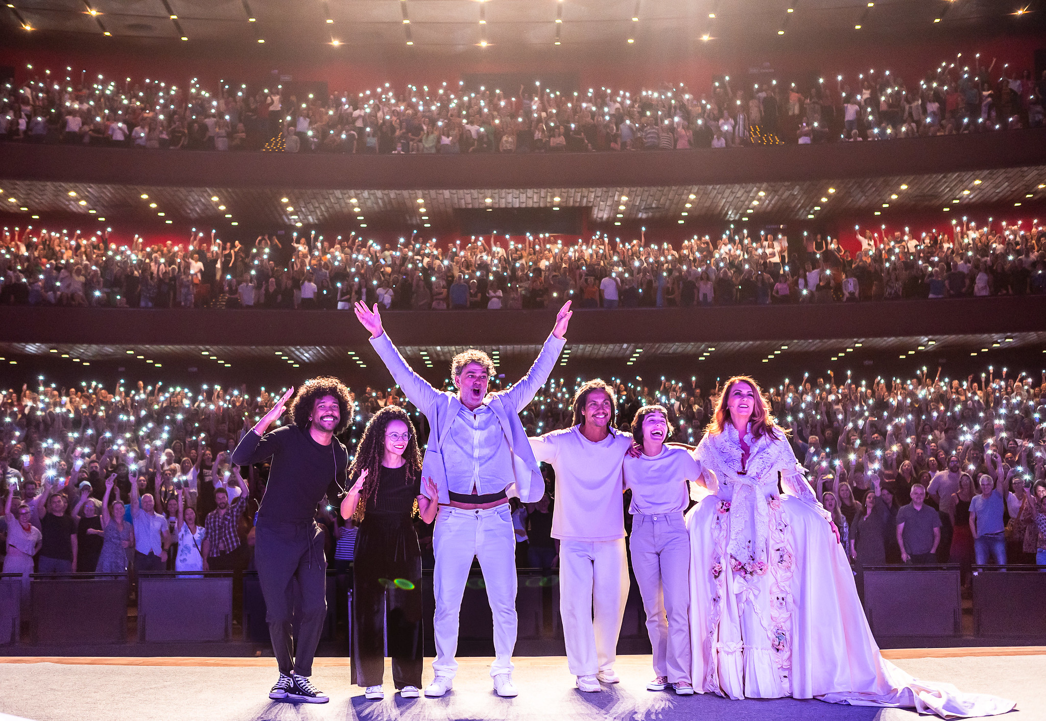 Duetos, A Comédia de Peter Quilter, com Du Moscovis e Patricya Travassos, lotou o Teatro Guaíra (Créd. Lina Sumizono)