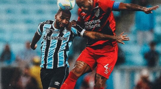 Thiago Heleno em Athletico x Grêmio