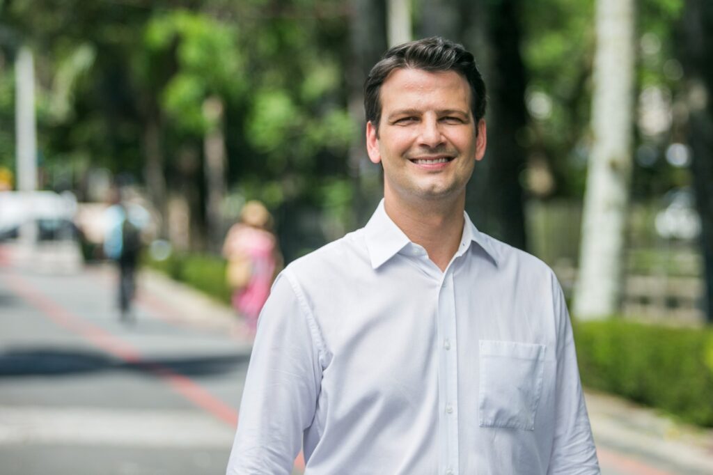 Eduardo-Pimetel-Pedro-Ribas auto avaliação dos pré-candidatos em Curitiba
