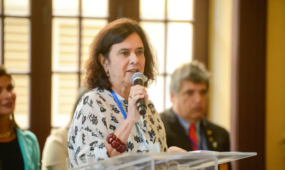 ministra