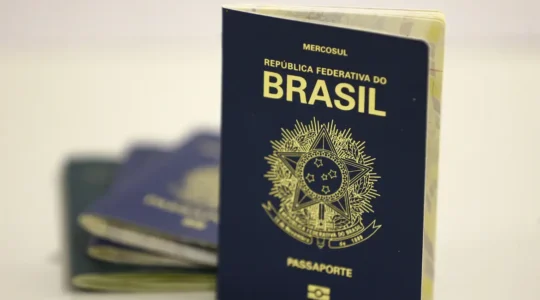 passaporte-brasileiro_mcamgo_abr_140220221818-3