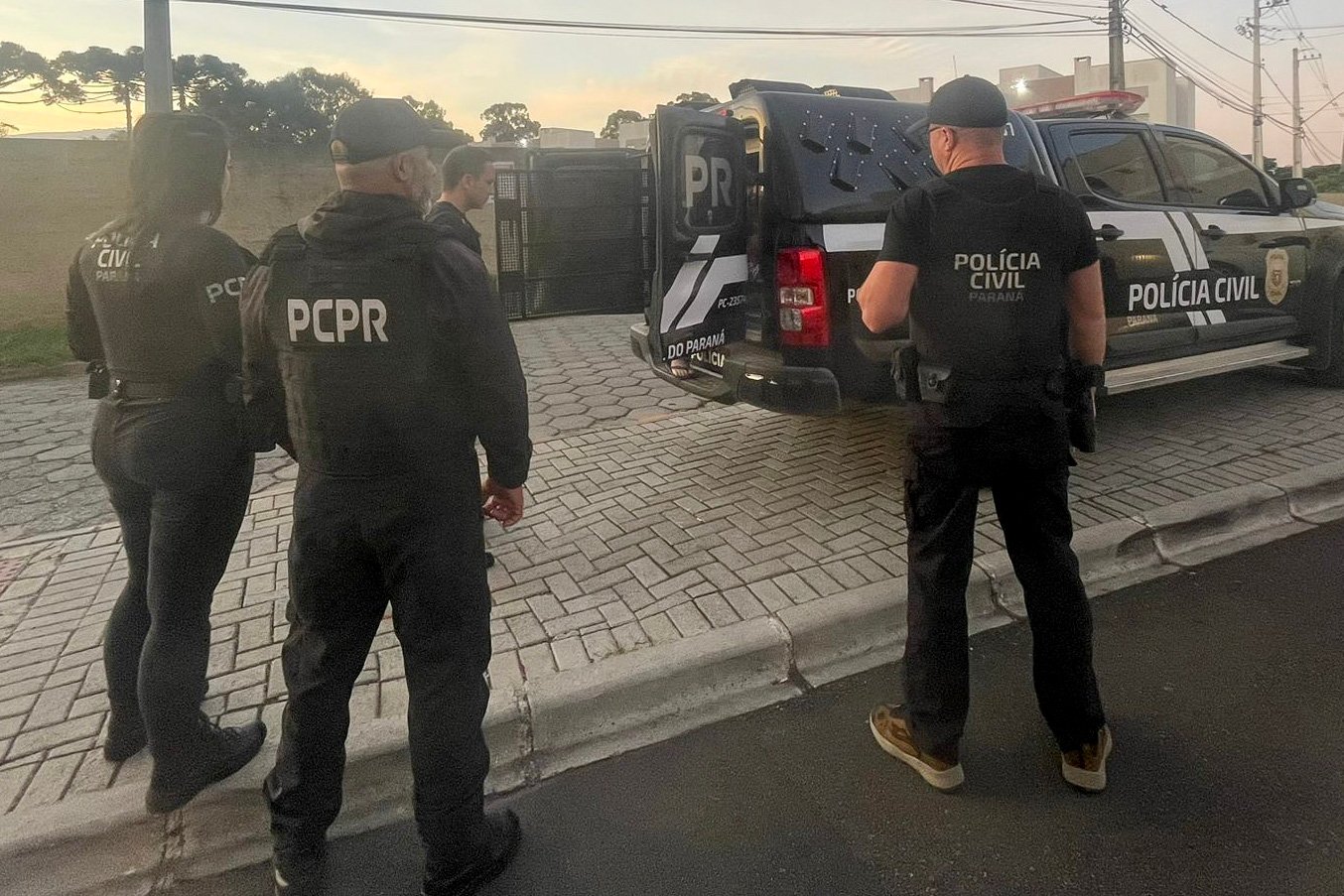 13policia2