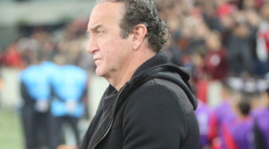 O técnico Alexi Stival, o Cuca