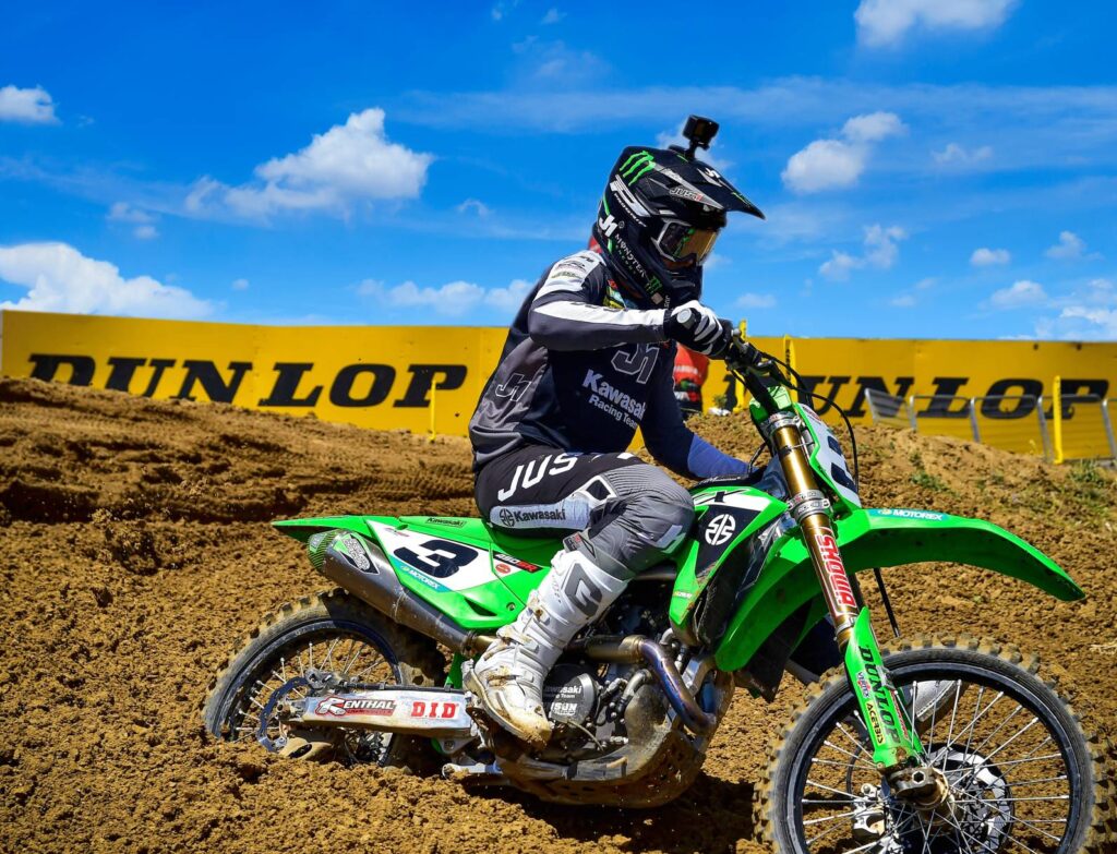 Dunlop-Moto-Cross-MX33-paisagem