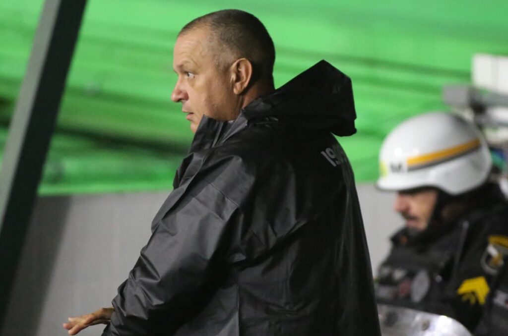 James Freitas no Couto Pereira