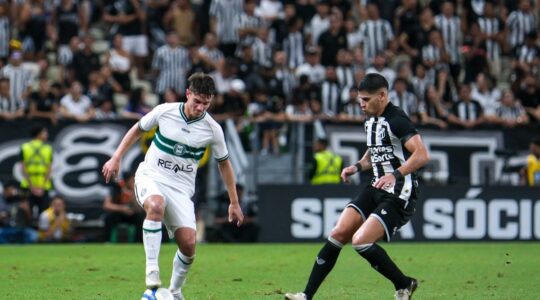 Natanael, do Coritiba, enfrenta o Ceará