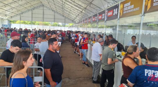 Venda de ingressos do Paraná Clube na Vila Capanema