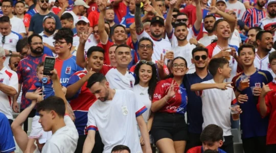 Torcida do Paraná Clube na Ligga Arena