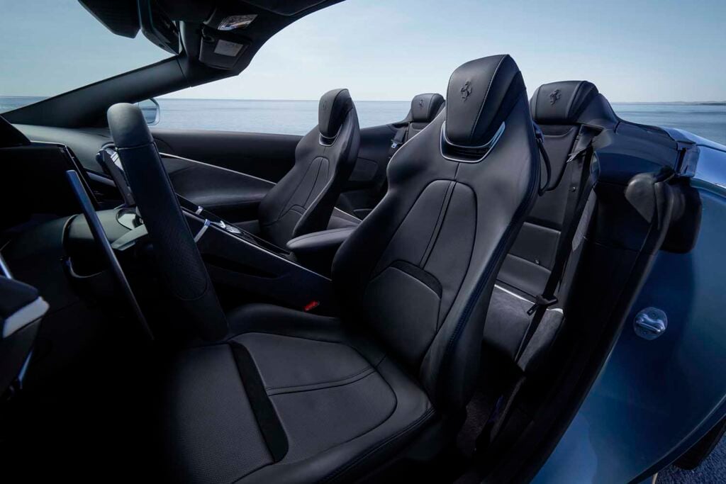 Ferrari_Roma_Spider_5_bx