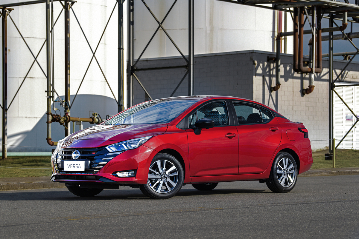Nissan Versa SR