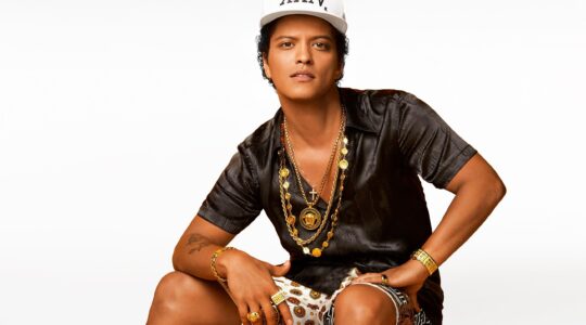 bruno-mars_MI0004141313-MN0001032082