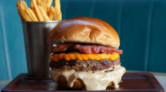 jan-burger-1024×877