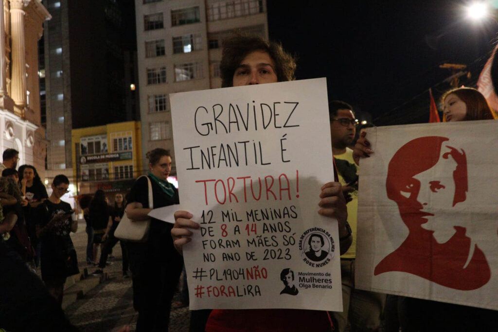 14protesto01