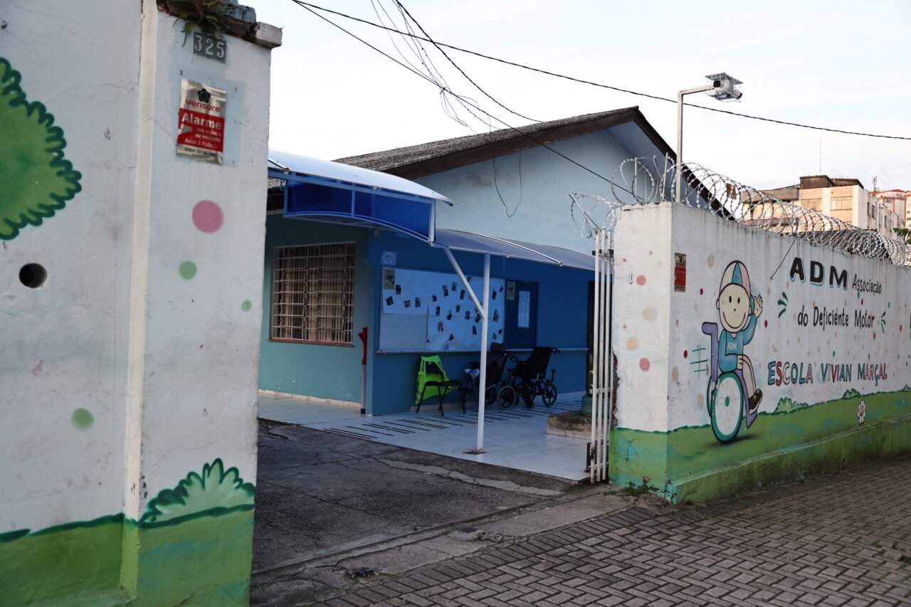 ESCOLA VIVIAN MARÇAL