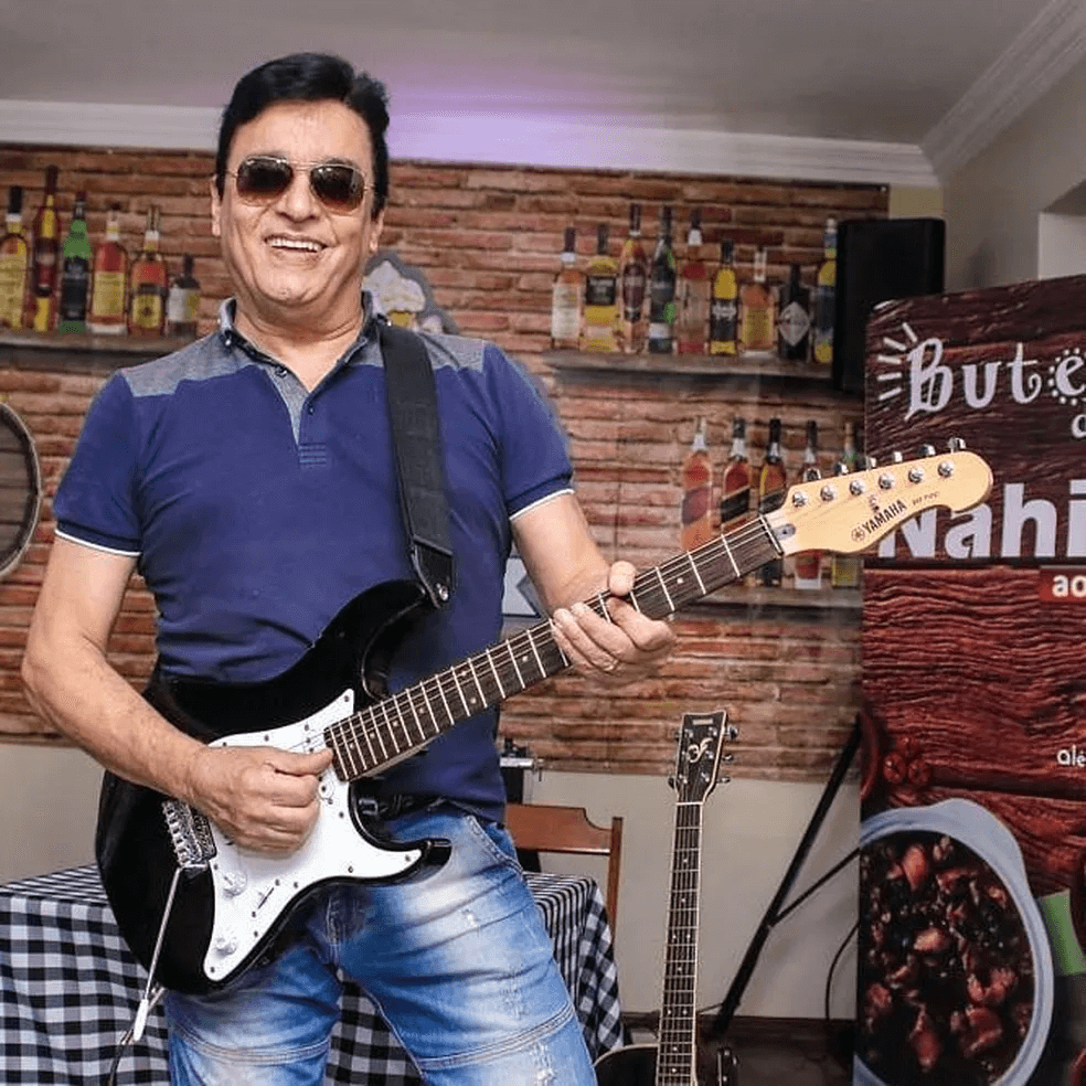 Cantor Nahim morre aos 71 anos