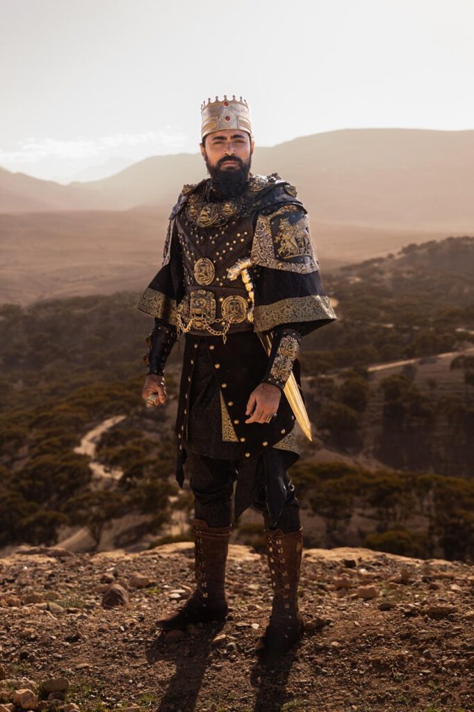 Carlo-Porto-como-Xerxes-Seriella-