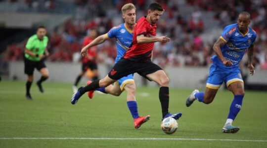 Lucas Di Yorio pelo Athletico