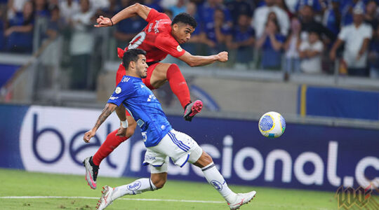 O atacante Julimar, do Athletico Paranaense