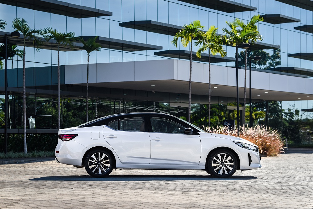Nissan Sentra Exclusive 2025