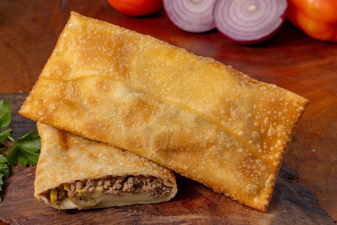 Pastel de carne – credito Gean Cavalheiro