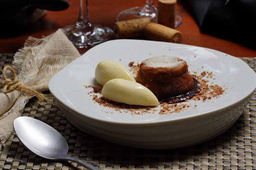 Petit-gateau-de-goiabada-foto-Av.-Vulgata