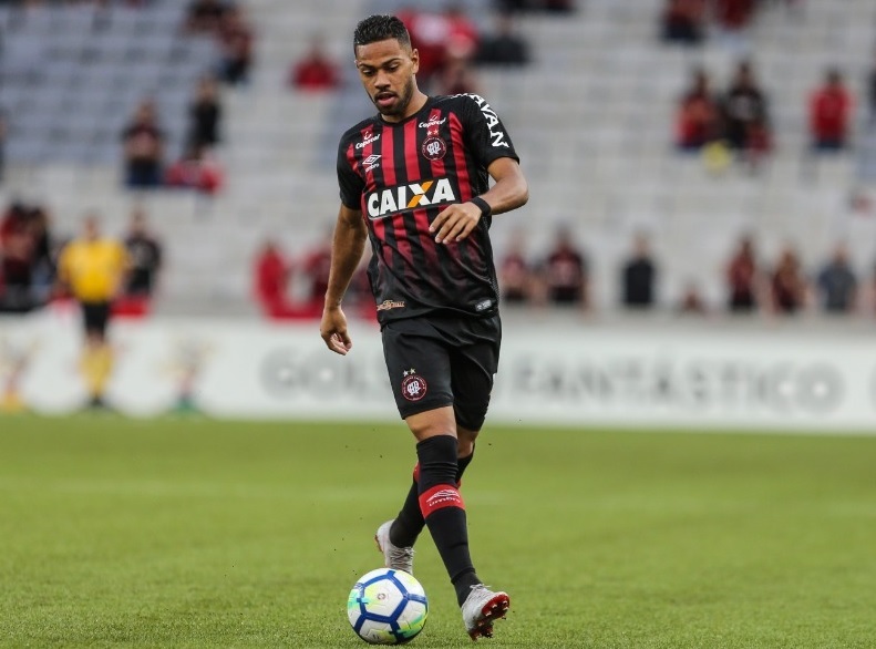 Renan Lodi
