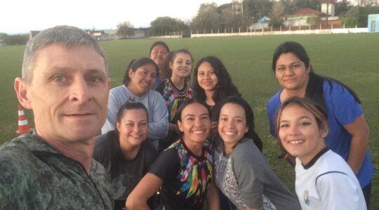 Campeão por Coritiba e Paraná Clube, ex-jogador procura transformar vidas com projetos esportivos