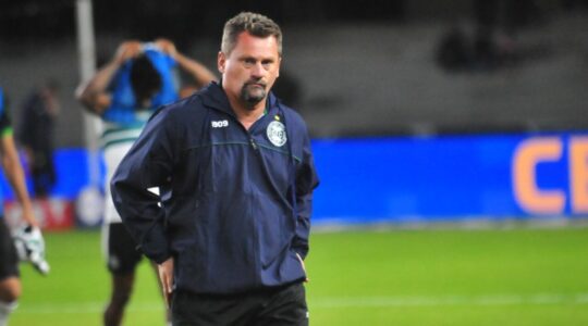 O técnico do Coritiba, Fábio Matias