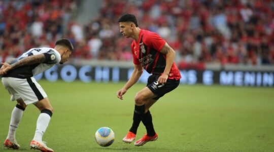 Esquivel em Athletico x Corinthians