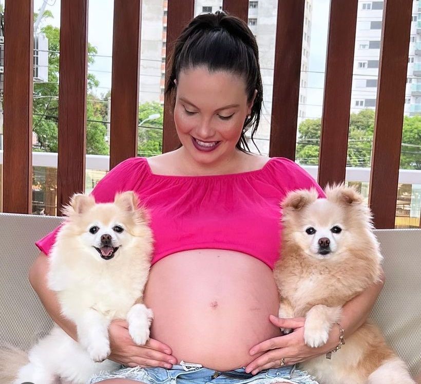 anna_caes_barriga_novo