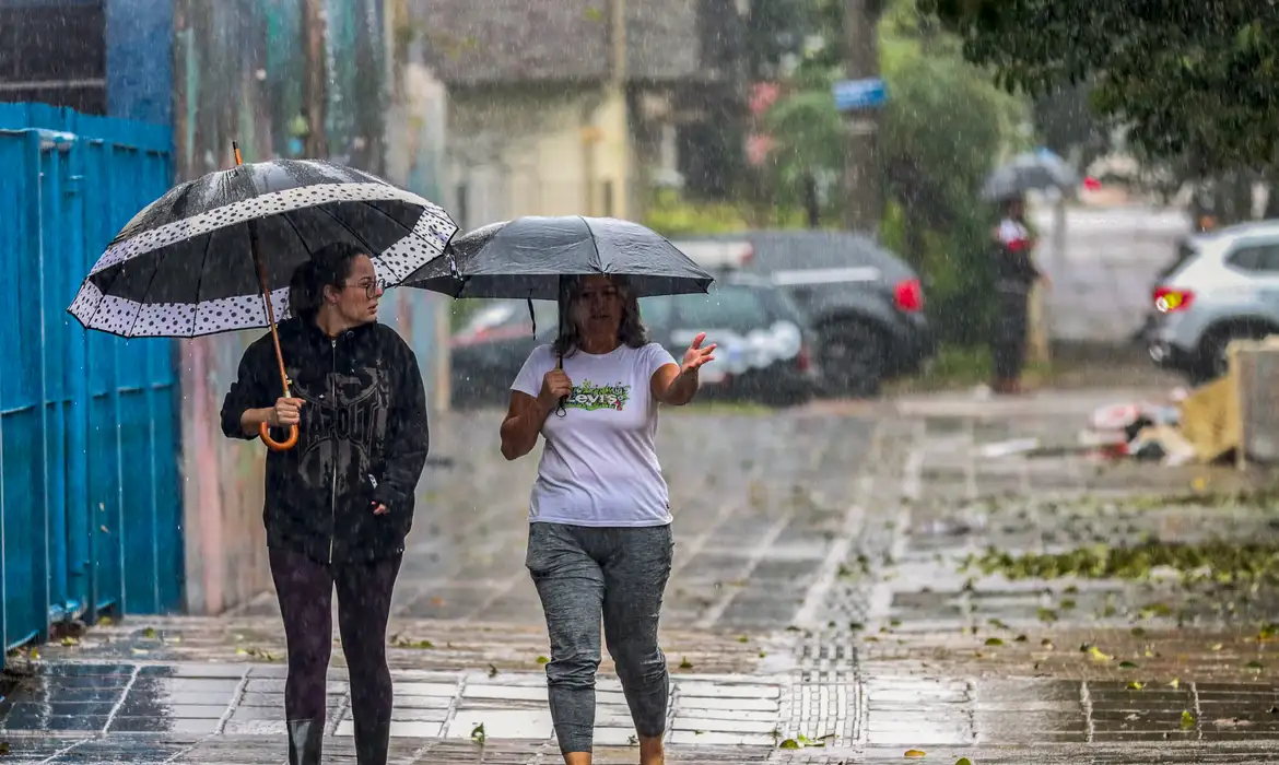 Previsão de chuva no Rio Grande do Sul preocupa. (Rafa Neddemyer/ABr)