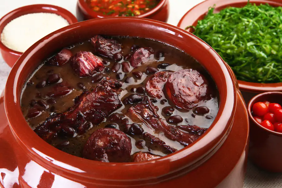 feijoada-completa-arisco-senhora-mesa-1