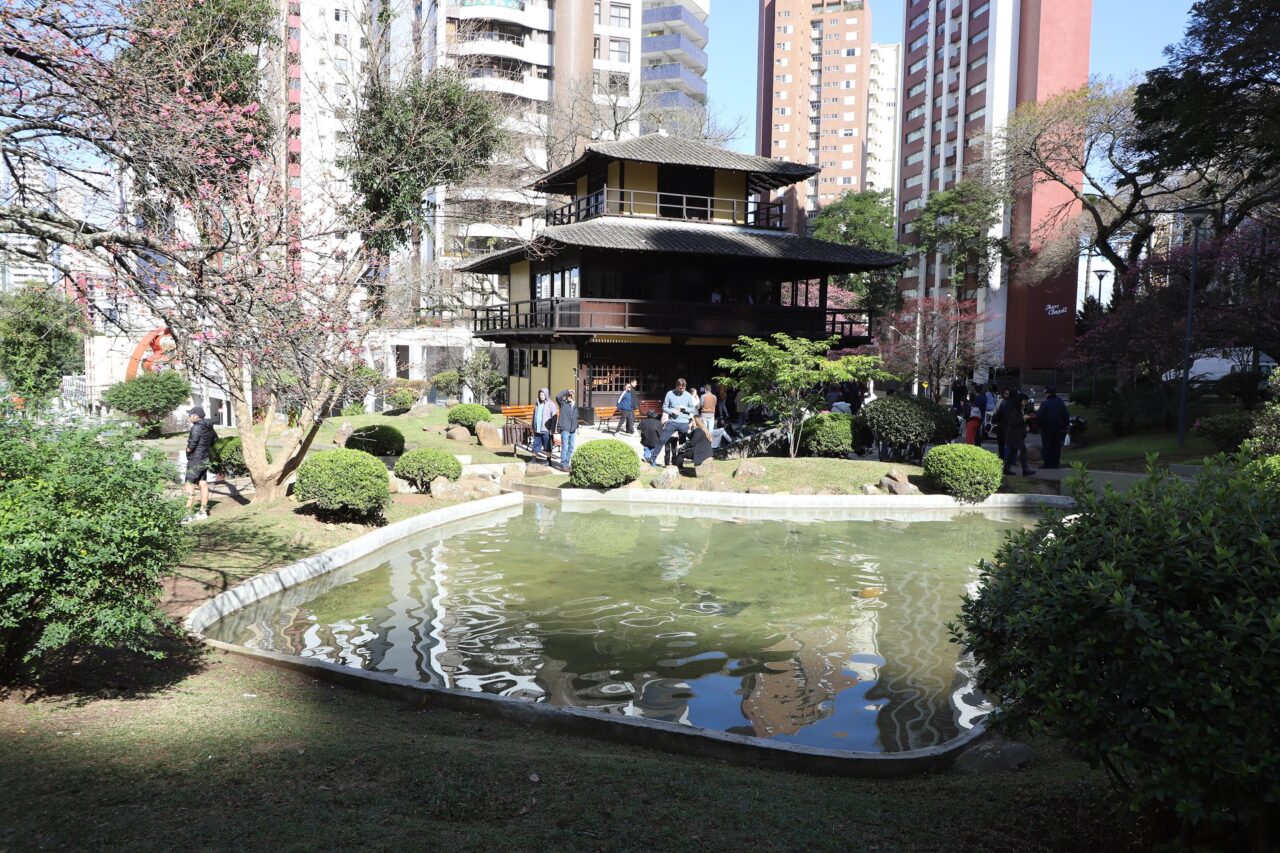 Praça do Japão, em Curitiba