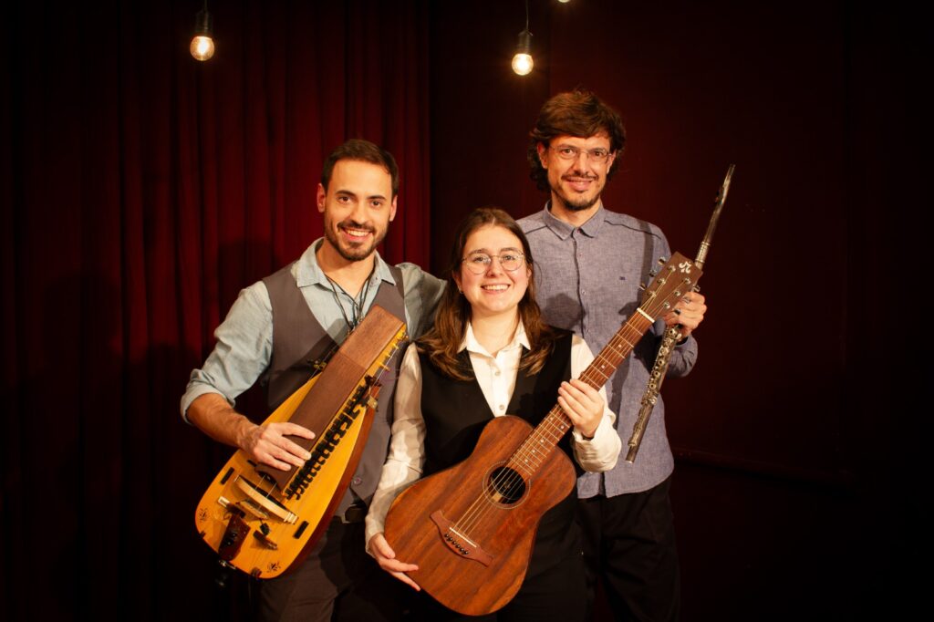 mandalafolktrio