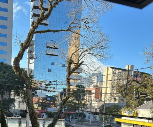 Segunda chega gelada a Curitiba, mas frio já começa a perder força no Paraná.