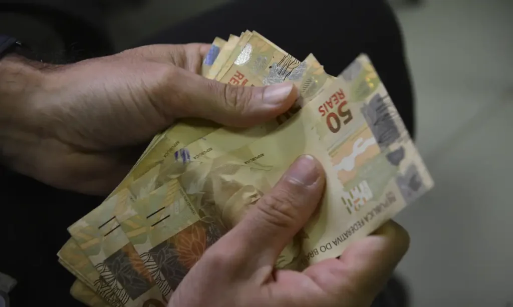 Abono PIS/`Pasep já está disponível para saque aos nascidos em julho e agosto. (Marcello Casal Jr/Abr)