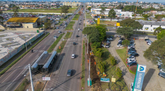 Avenida Victor Ferreira do Amaral passará por obras para receber linha Curitiba Pinhais. Veja o que muda no trânsito e rotas alternativas