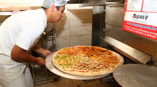 PIZZA GGANTE EXAGERADA