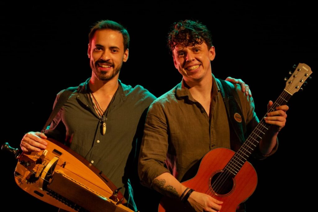Mandala Folk duo (2) (1)