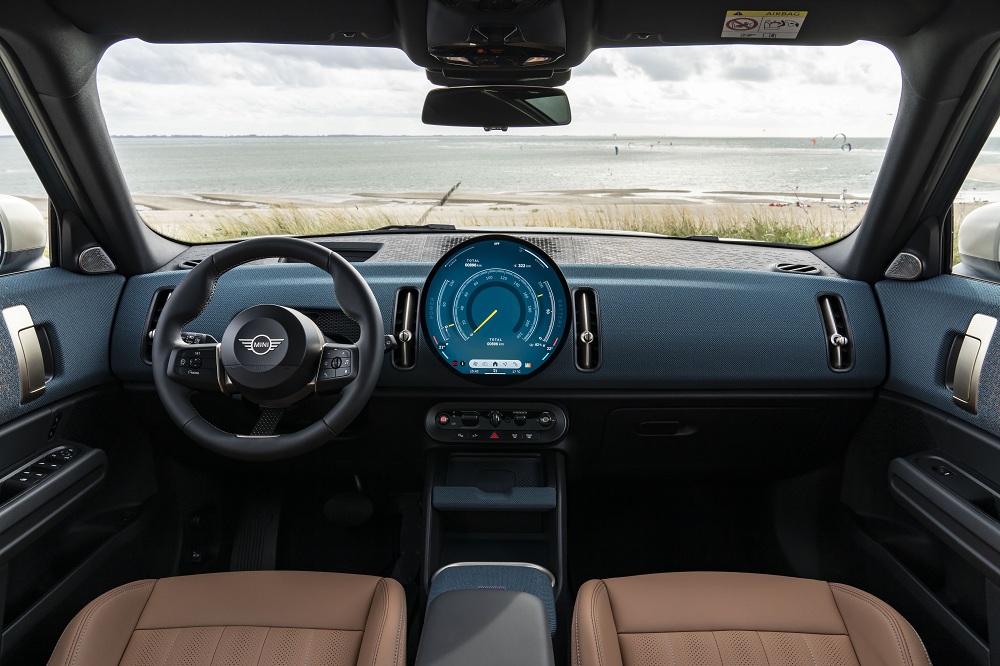 P90528253_highRes_mini-countryman-se-a-1