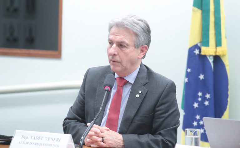 Tadeu Veneri arquivamento Universidade Federal do Iguaçu