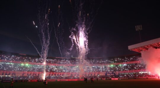 Torcida do Paraná Clube no Couto Pereira