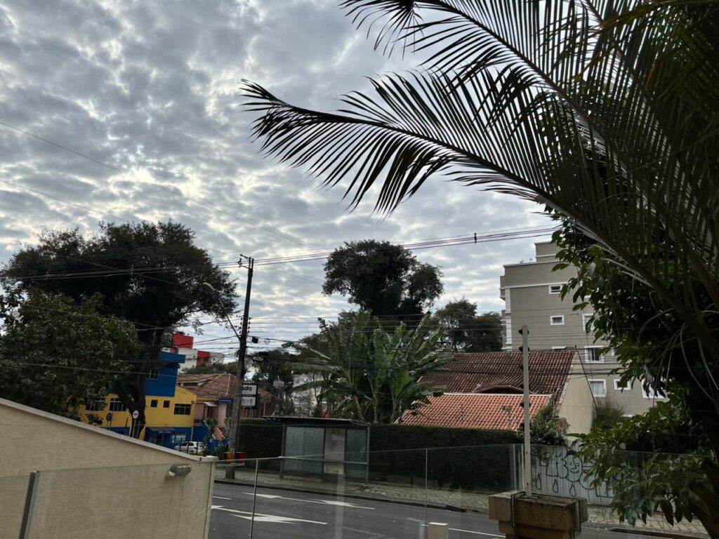 Quarta-feira de Cinzas chega ao Paraná com promessa de calor e tempo seco