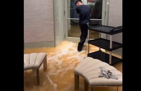 drake mansao inundada