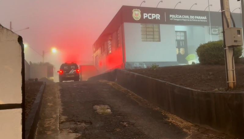 Integrantes do tráfico de drogas no interior do Paraná, Litoral e Curitiba são alvo de 65 mandados