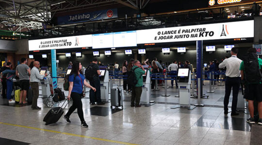 AEROPORTO INTERNACIONAL DE CURITIBA